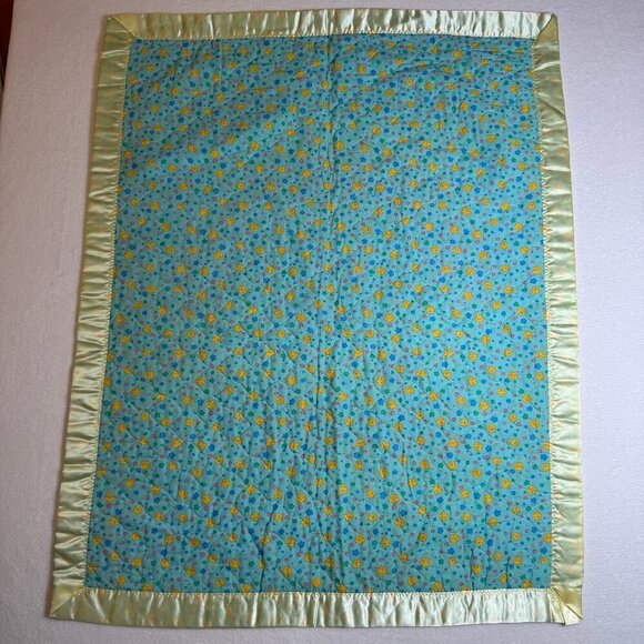 VTG Handmade Care Bears Baby Blanket Quilt Mat Newborn Infant Flannel 32”x 41” - Picture 5 of 5